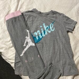 Nike Gray T-Shirt and leggings Set